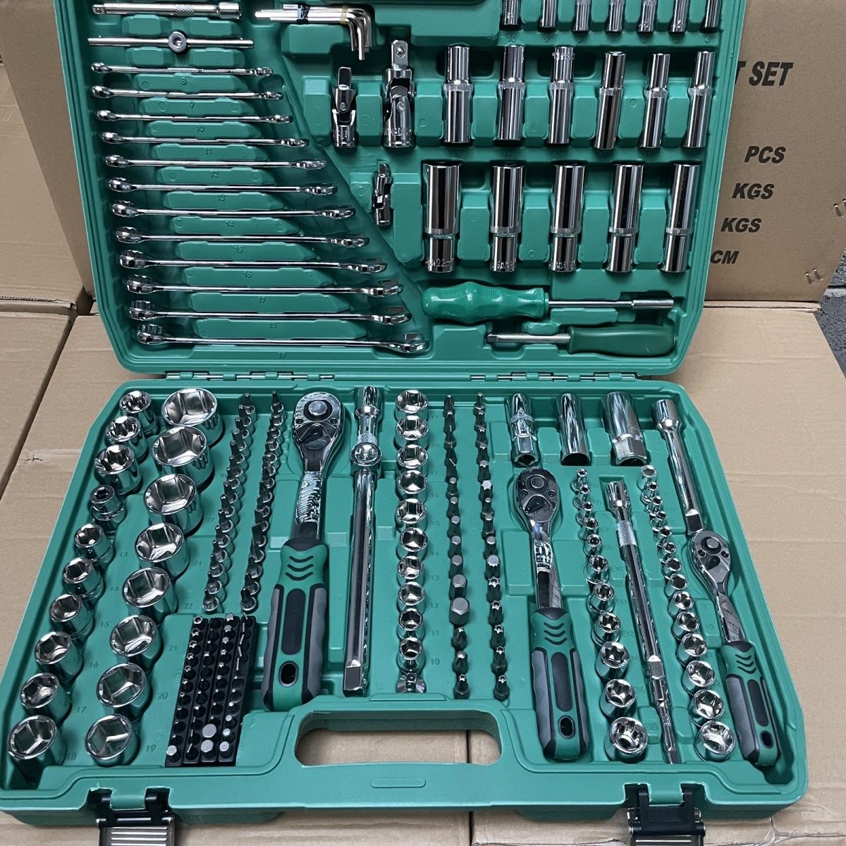 Socket Wrench - 50ピース自動車修理工具セット、ソケットレンチコンビネーションツール、カーメンテナンスキット、自動車修理ハンドツールセット